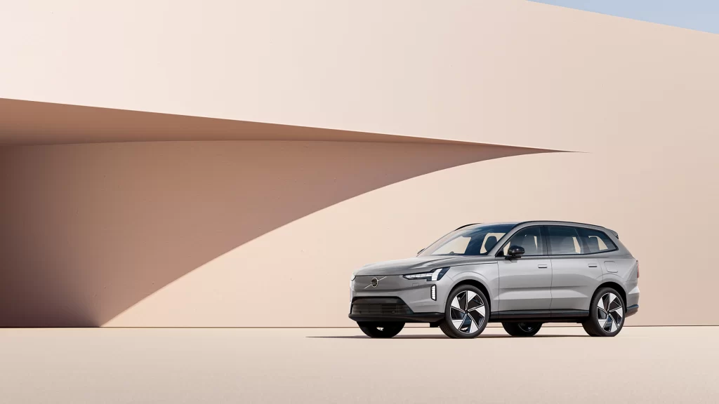 Volvo EX90 med selvsikkert og minimalistisk uttrykk