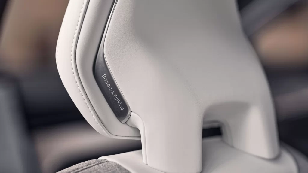 Volvo EX90 med premium lydsystem fra Bowers & Wilkins