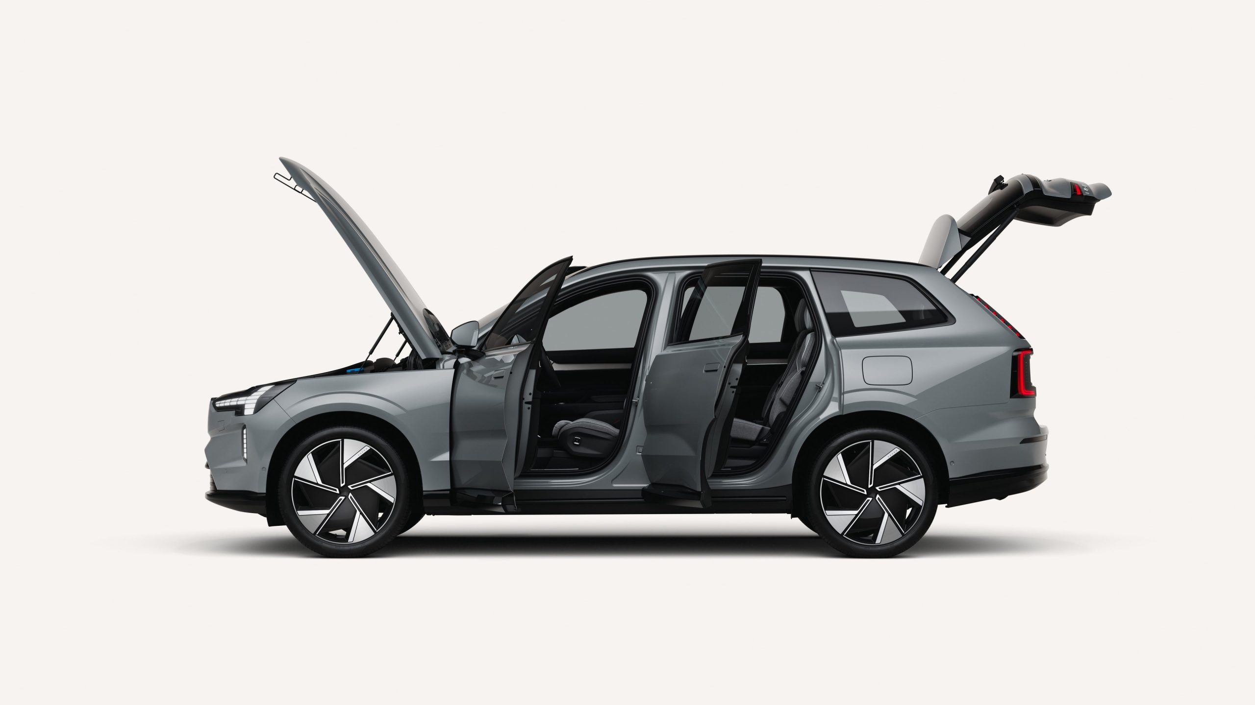 my26_ex90_ext_side_left_open_16x9