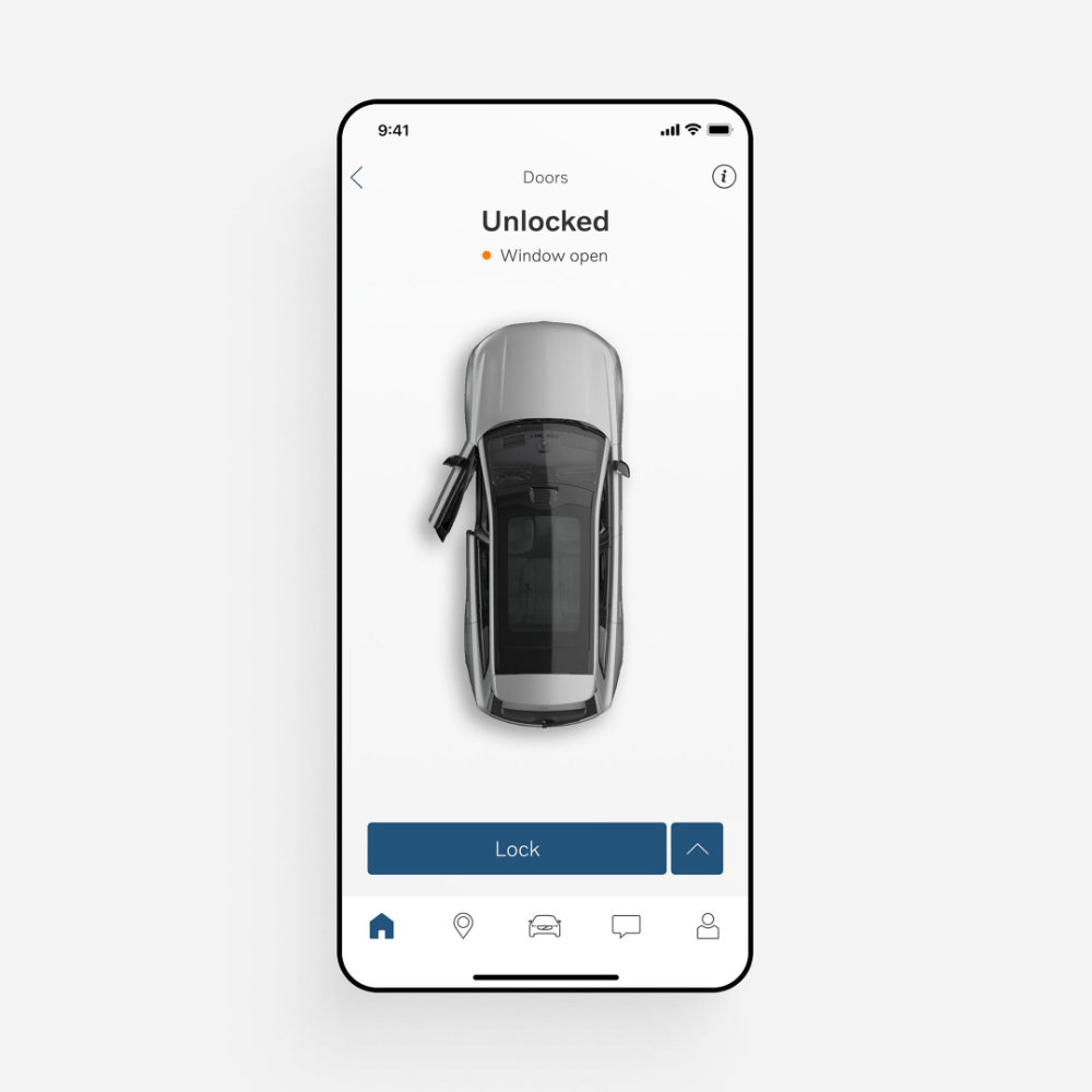 9 Mobilskjerm viser bilstatus: dør ulåst, vindu åpent – fjernstyring via app med låseknapp og menyikoner
