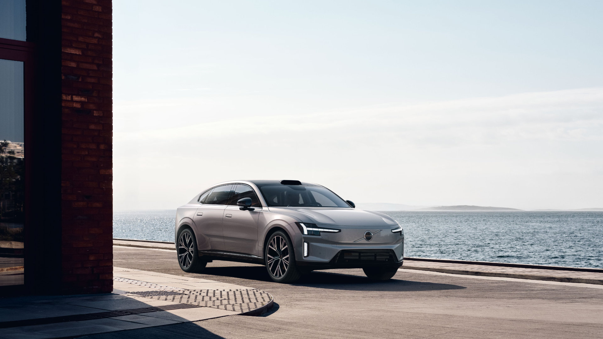 Volvo EC40 bakluke åpen