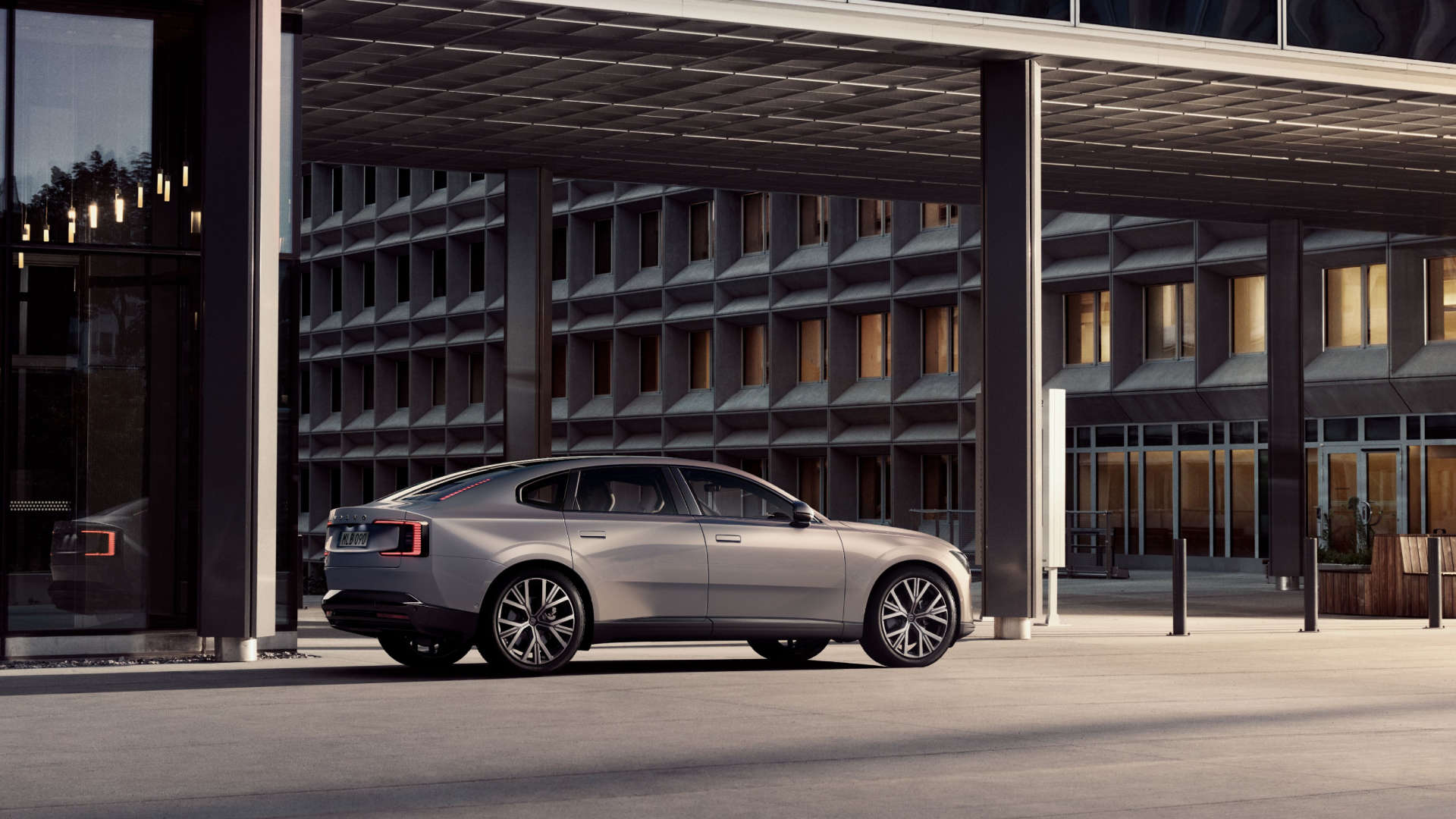 Volvo EC40 bakluke åpen