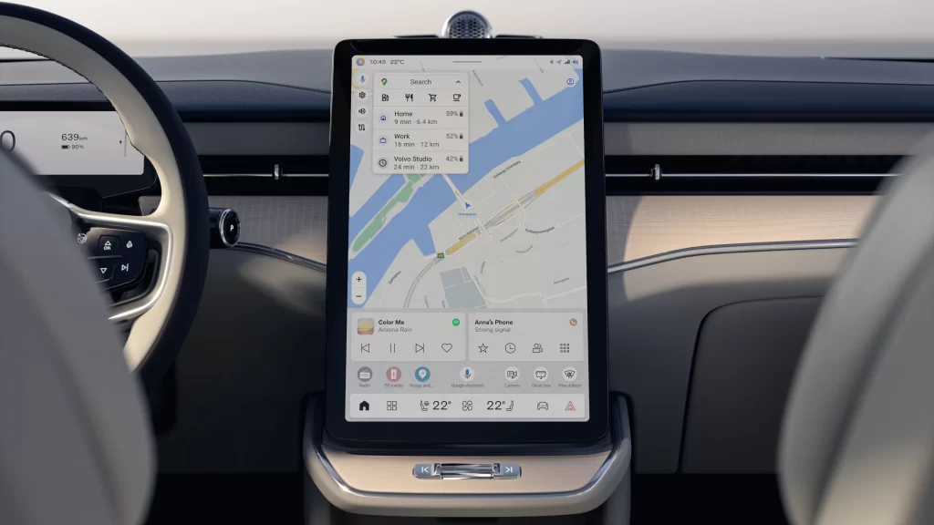 Volvo ES90 infotainmentskjerm med navigasjon